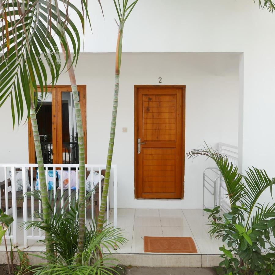 Apartamento Rumah Side Gili Trawangan Exterior foto