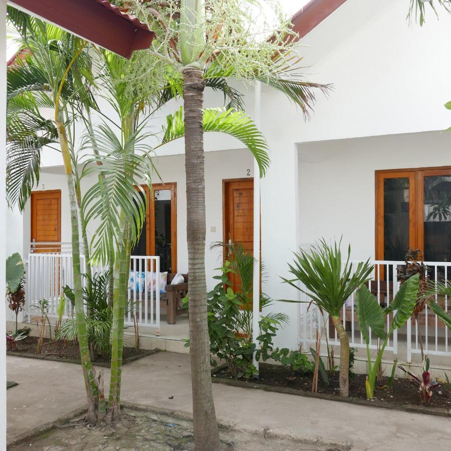 Apartamento Rumah Side Gili Trawangan Exterior foto